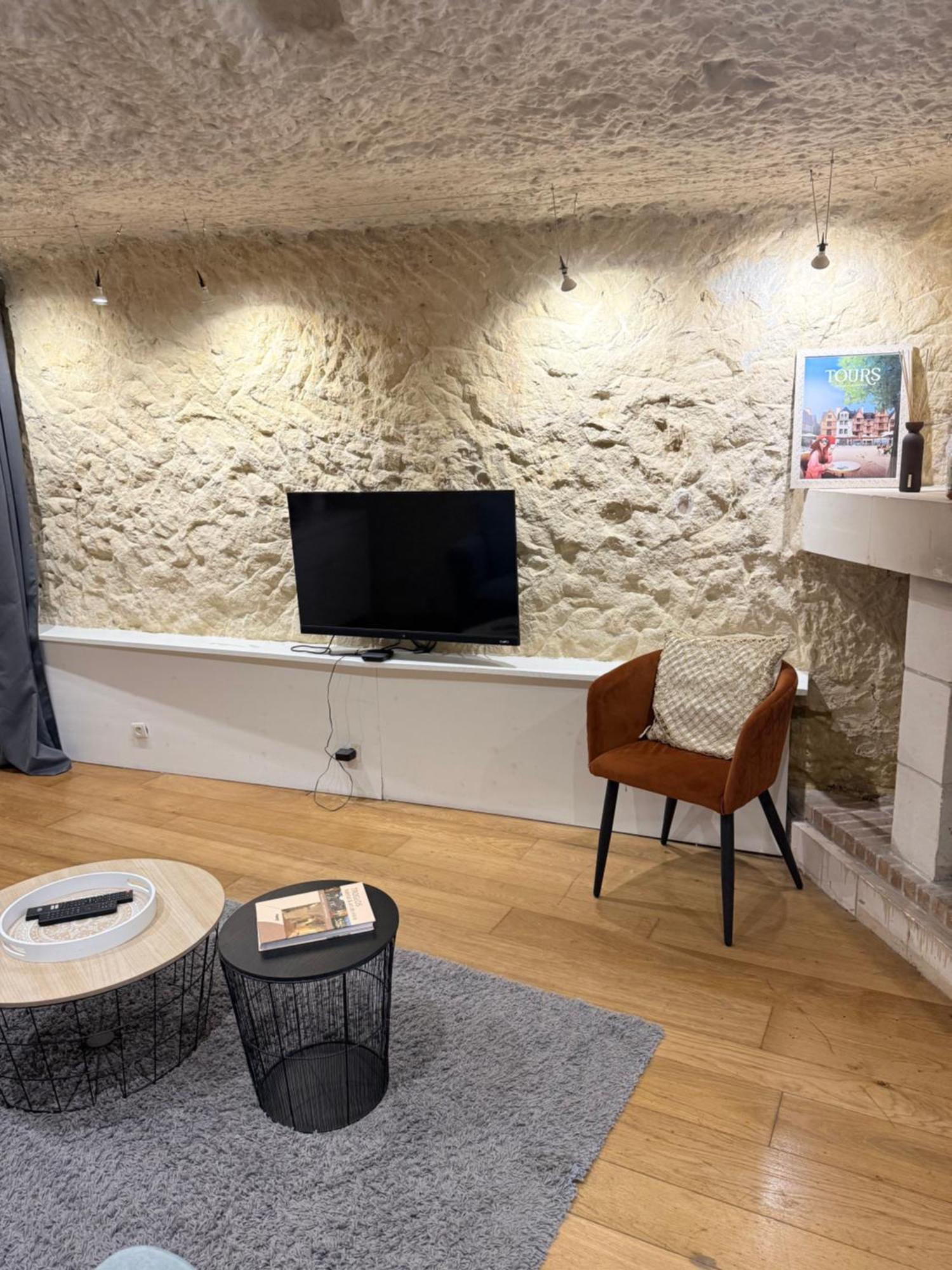 Ferienwohnung Troglodyte Du Petit Coteau Vouvray Exterior foto